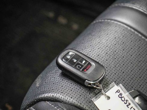 Used 2023 Honda Pilot Elite image 27