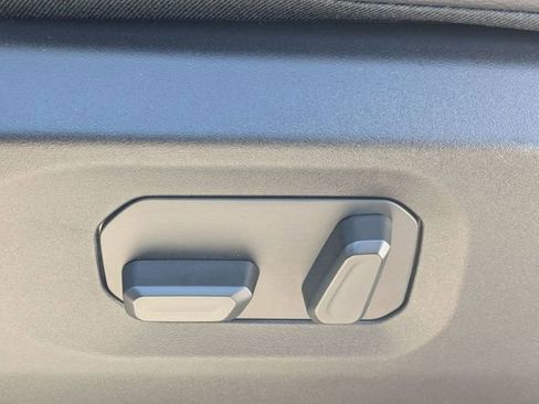 New 2026 Jeep Gladiator Sahara image 19