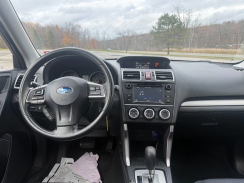 Used 2016 Subaru Forester 2.5i w/ Alloy Wheel Package image 16