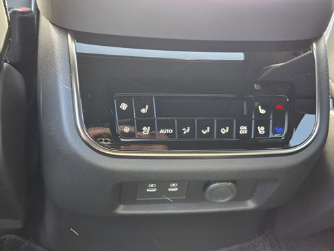 New 2026 INFINITI QX80 Autograph w/ Premium Cargo Package AWD/4WD image 16