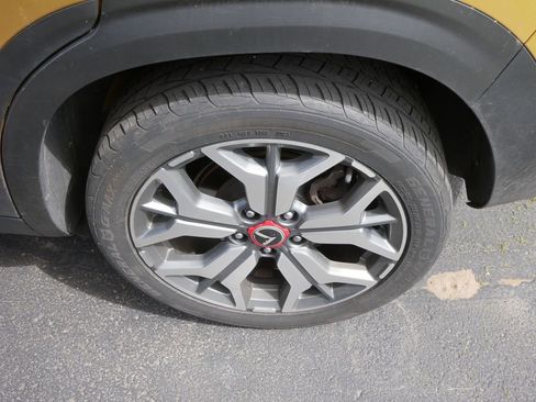 Used 2021 Kia Seltos SX w/ SX Sunroof Package AWD/4WD image 5