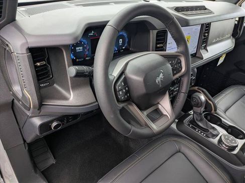 New 2026 Ford Bronco Badlands AWD/4WD image 3