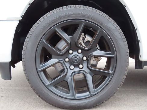 Certified 2022 RAM 1500 Laramie image 16