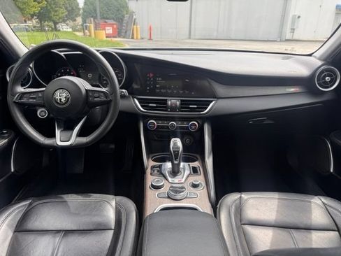 Used 2021 Alfa Romeo Giulia Ti w/ Nero Edizione RWD image 25
