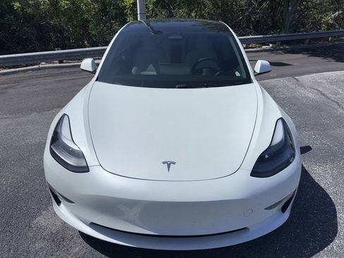 Used 2023 Tesla Model 3 Standard Range RWD image 2