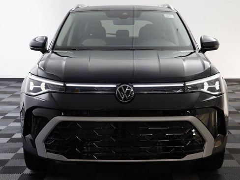 New 2025 Volkswagen Taos SEL w/ Black Wheel Plus Package image 22