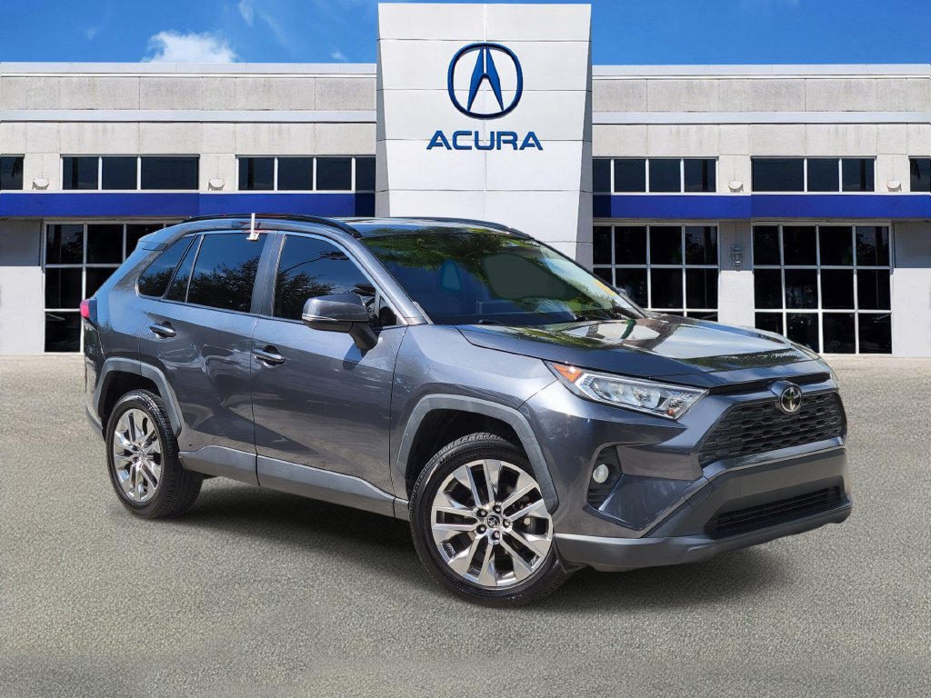 Used 2019 Toyota RAV4 XLE Premium FWD image 1