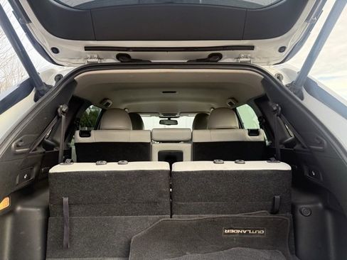 Used 2022 Mitsubishi Outlander SEL image 5