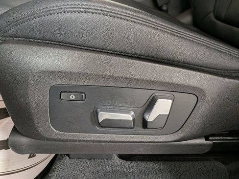 Used 2019 BMW X3 xDrive30i w/ Driving Assistance Package AWD/4WD image 18