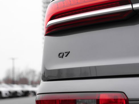 Certified 2025 Audi Q7 3.0T Premium Plus w/ Premium Plus Package image 32