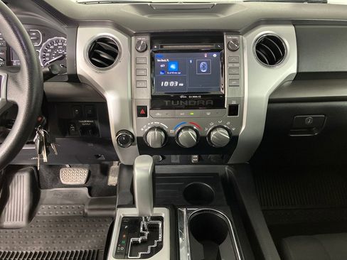 Used 2018 Toyota Tundra SR5 image 26