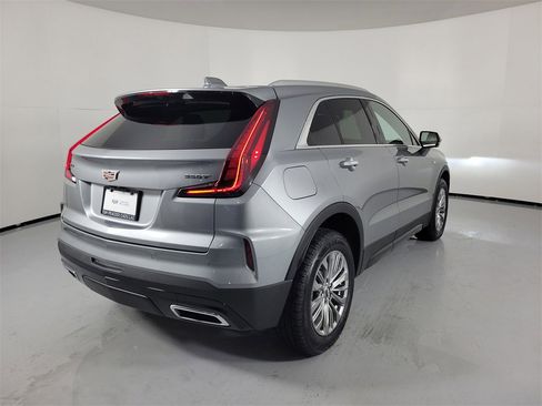 Certified 2025 Cadillac XT4 Premium Luxury image 4
