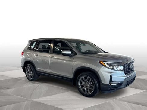 Used 2023 Honda Passport EX-L image 2