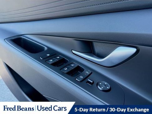 Used 2025 Hyundai Elantra Blue image 33
