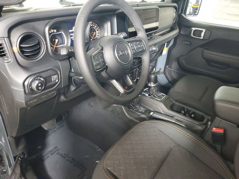 New 2026 Jeep Gladiator Mojave w/ Technology Group image 9