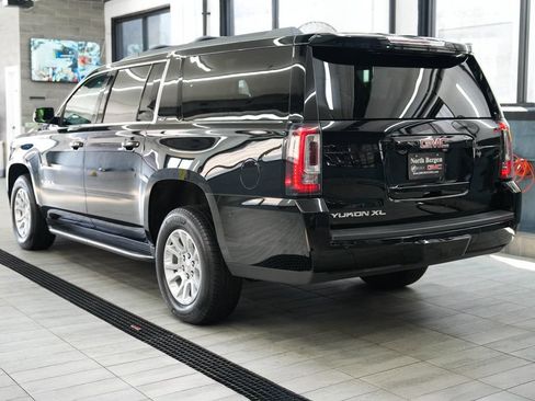 Used 2020 GMC Yukon XL SLT w/ Open Road Package AWD/4WD image 6