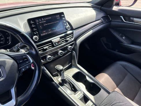 Used 2018 Honda Accord Sport image 19