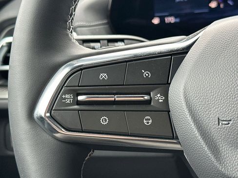 New 2025 Chevrolet Traverse LT w/ Enhanced Driving Package FWD image 29