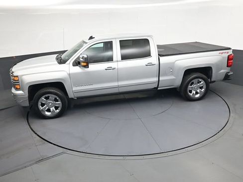 Used 2015 Chevrolet Silverado 1500 LTZ w/ LTZ Plus Package AWD/4WD image 31