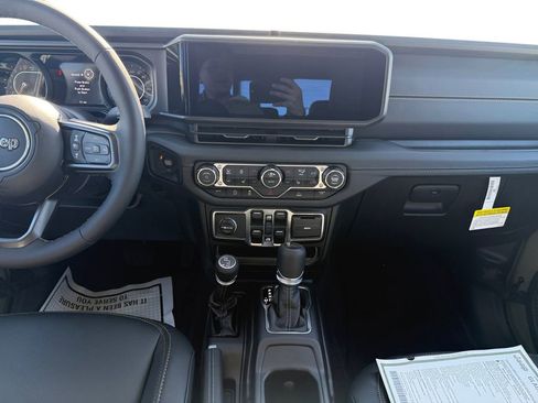 New 2026 Jeep Gladiator Sport image 11