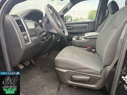 Used 2022 RAM 1500 Classic Warlock w/ Electronics Group AWD/4WD image 4