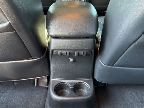 Used 2016 Jeep Wrangler Unlimited Rubicon w/ Connectivity Group image 21