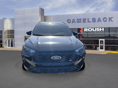 Used 2023 Ford Escape ST-Line w/ Tech Pack #1 FWD image 3