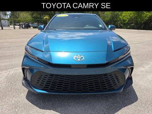 Used 2025 Toyota Camry SE w/ Convenience Package FWD image 8