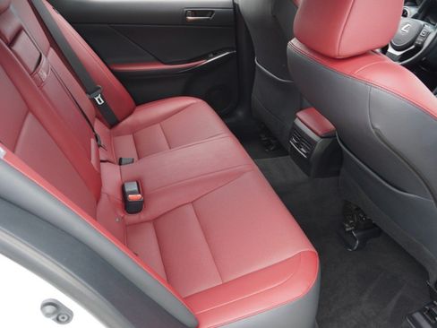 Certified 2025 Lexus IS 350 F Sport RWD image 29