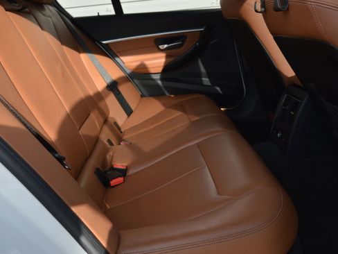 Used 2017 BMW 330i xDrive Sedan image 24