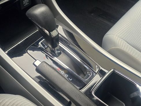 Used 2016 Honda Accord LX image 34