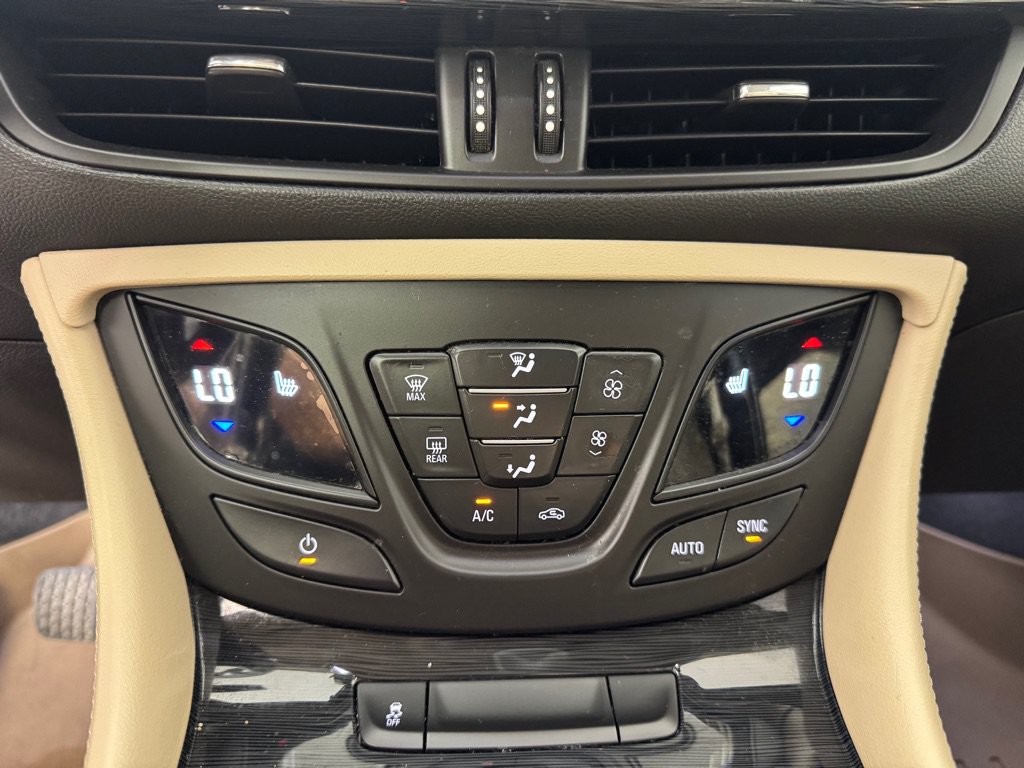 Used 2017 Buick Envision Premium w/ LPO, Hit The Road Package AWD/4WD image 13