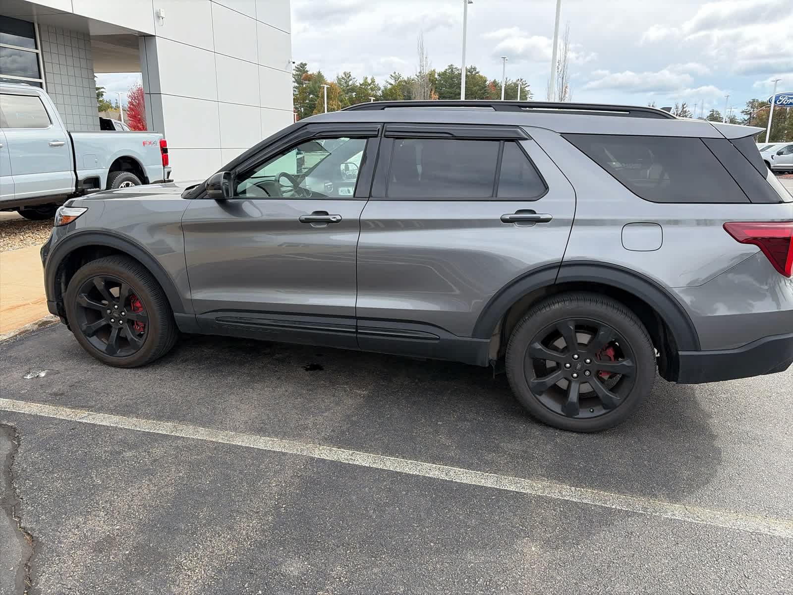 Used 2024 Ford Explorer ST w/ Equipment Group 401A AWD/4WD image 1