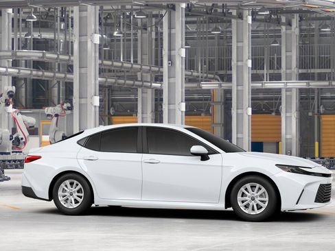 New 2026 Toyota Camry LE AWD/4WD image 13