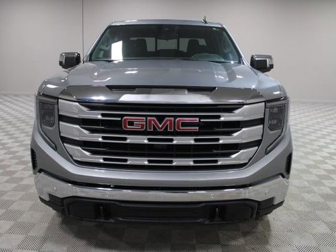 New 2026 GMC Sierra 1500 SLE image 6