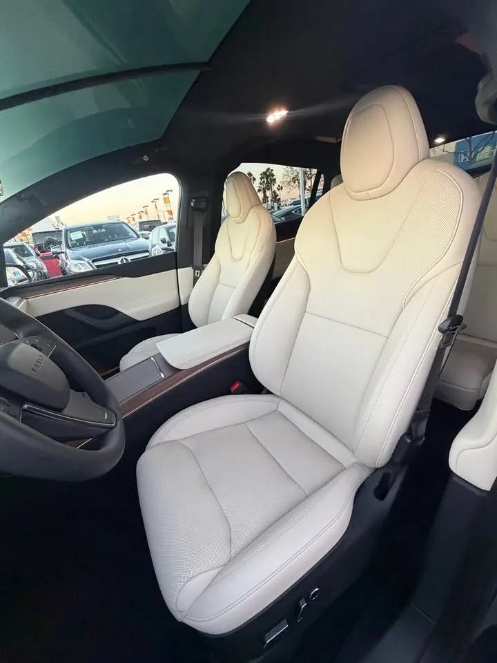 Used 2026 Tesla Model X AWD/4WD image 14