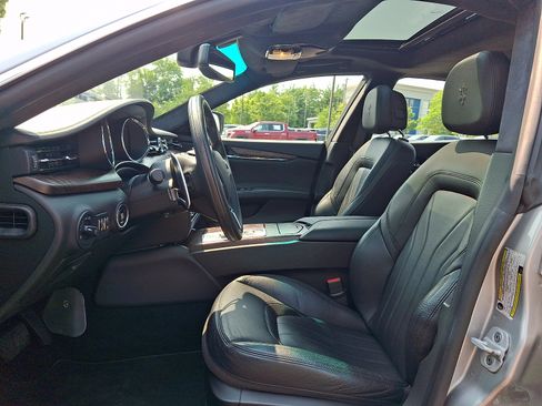 Used 2014 Maserati Quattroporte GTS RWD image 13