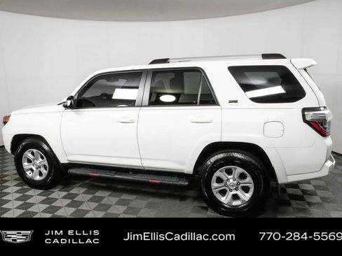 Used 2023 Toyota 4Runner SR5 Premium w/ Moonroof Package RWD image 30