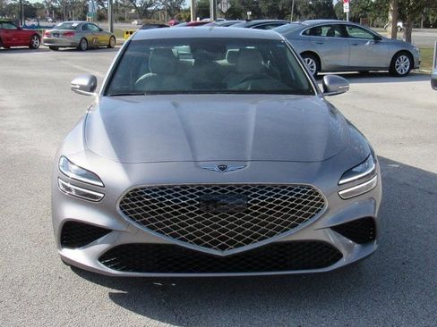 Used 2025 Genesis G70 2.5T image 6