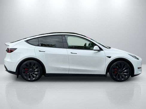 Used 2023 Tesla Model Y Performance AWD/4WD image 10