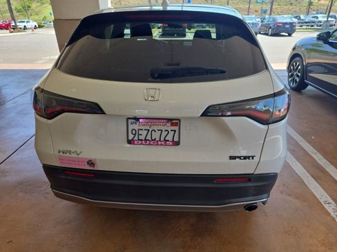 Used 2023 Honda HR-V Sport image 4