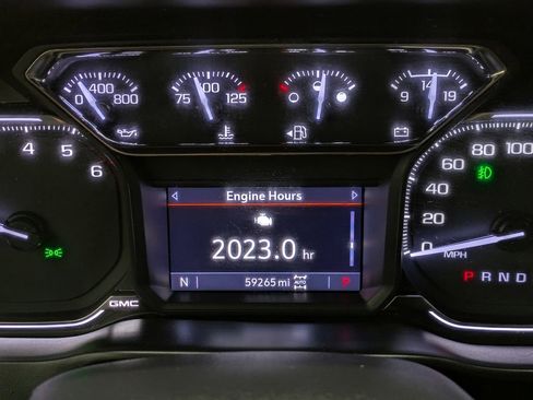 Used 2021 GMC Sierra 1500 AT4 w/ AT4 Preferred Package AWD/4WD image 38