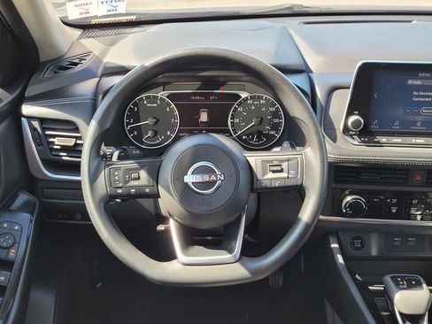 Used 2024 Nissan Rogue S AWD/4WD image 13