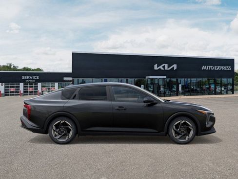 New 2025 Kia K4 EX FWD image 7