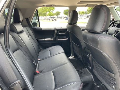 Used 2023 Toyota 4Runner TRD Off-Road Premium w/ Moonroof Package AWD/4WD image 29