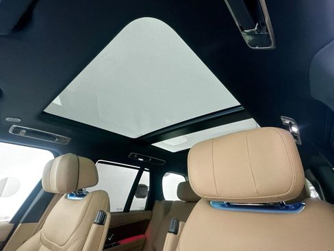 New 2026 Land Rover Range Rover Autobiography AWD/4WD image 21