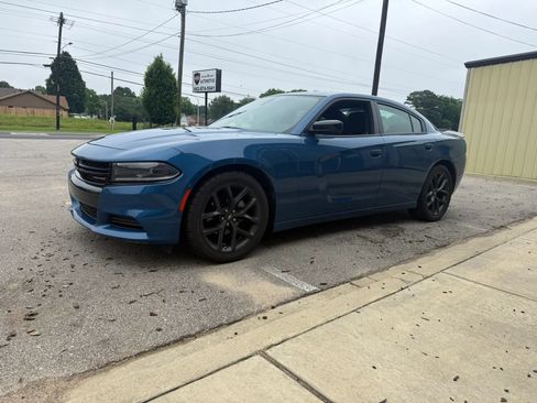 Used 2023 Dodge Charger SXT w/ Blacktop Package RWD image 4