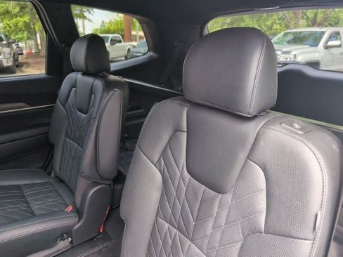 Used 2025 Kia Telluride EX X-Line AWD/4WD image 19
