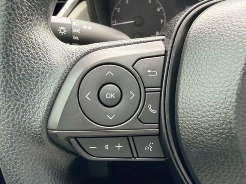 Certified 2025 Toyota Corolla Cross L FWD image 24