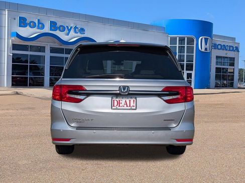 Used 2024 Honda Odyssey Touring image 7
